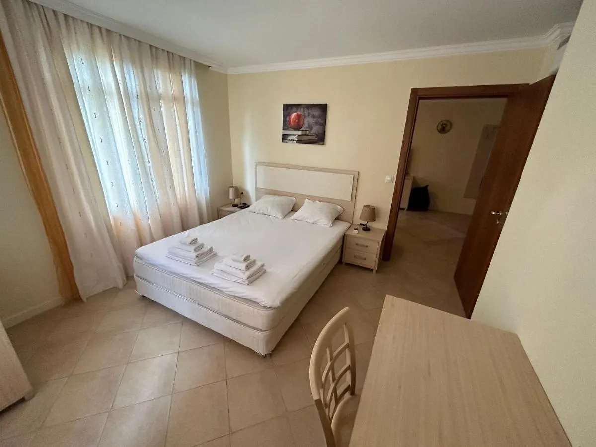 Quiet Apartment With Big Terrace In Santa Marina With Parking Sozopol