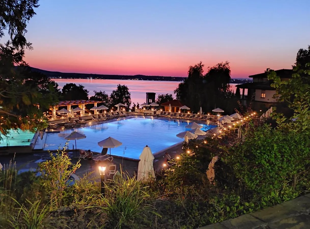 Quiet Apartment With Big Terrace In Santa Marina With Parking Sozopol Bułgaria